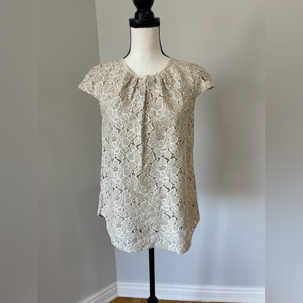 J.Crew 2 Tall sleeveless top  adorable lace like design